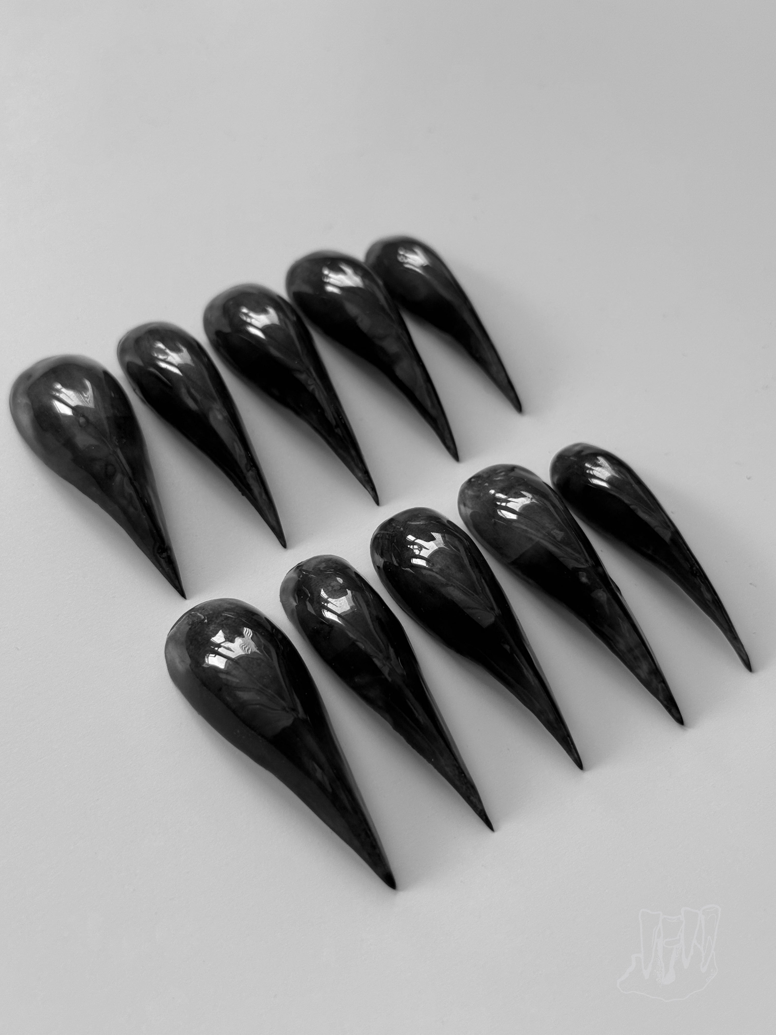 Crow's claws